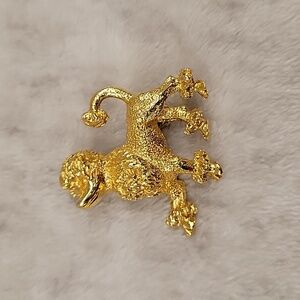 Elegant Gold Tone Poodle Brooch